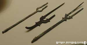 מזלגות, מאה שמינית או תשיעית